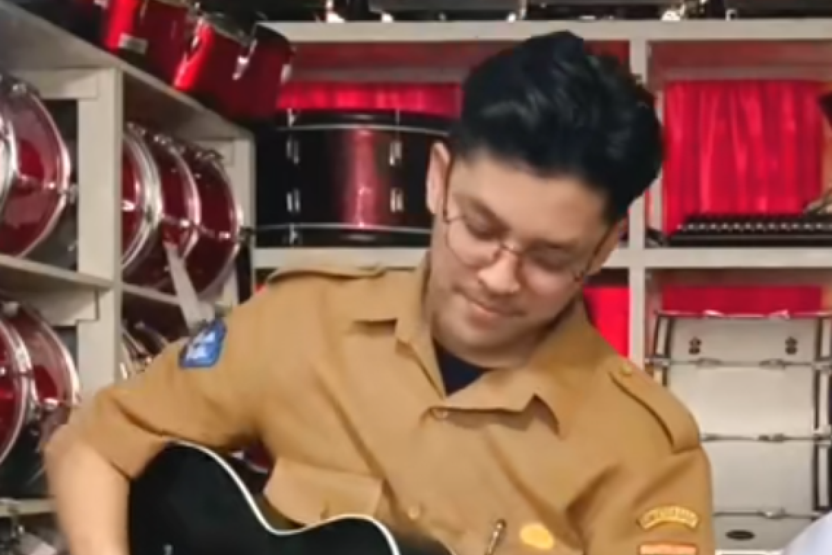 Alvis Devitra Sakit Apa? Benarkah Kanker Lambung? Berikut Kronologi Kematian Guru dan Penyanyi Minang yang Viral