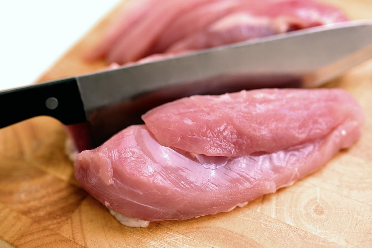 Perlukah Mencuci Daging Kurban Sebelum Dimasak? Ini Panduan Lengkap dari Ahli dan Koki Profesional