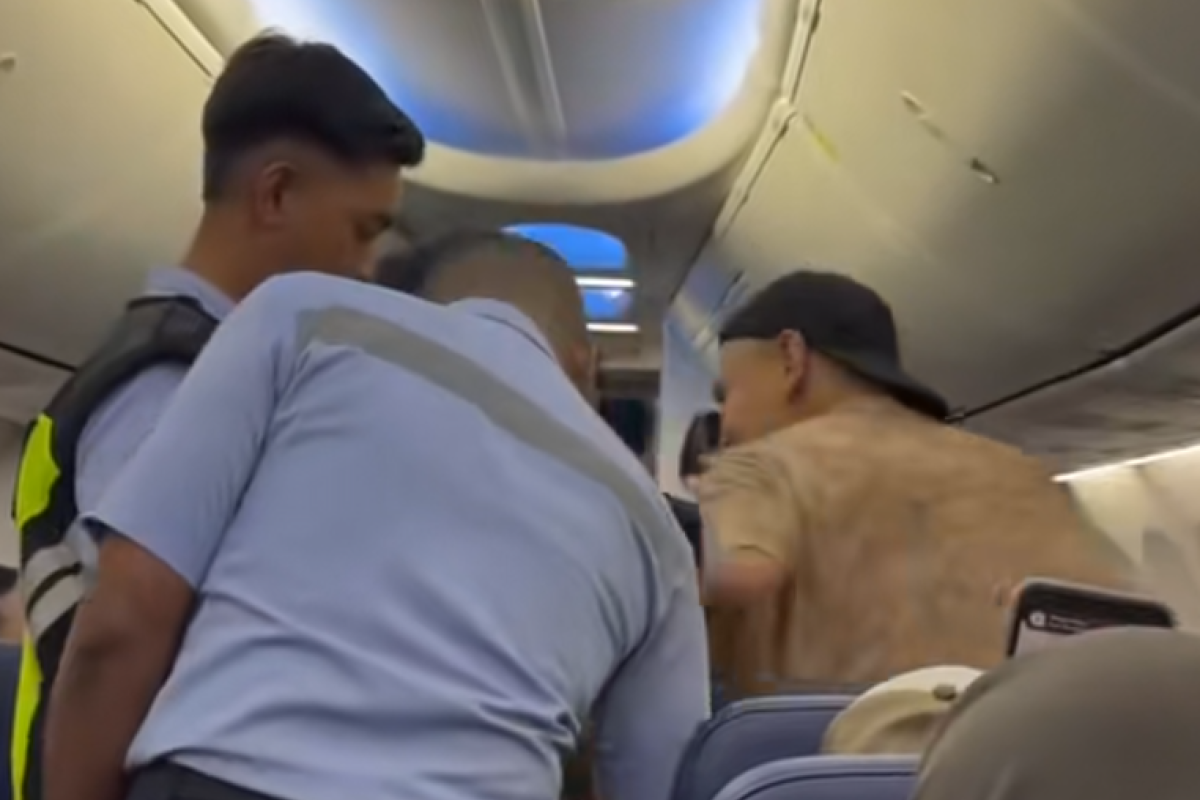 Profil Tampang Penumpang Lion Air yang Ngamuk di Pesawat dan Klaim Ada Bom, Lengkap: Umur, Agama dan Akun Instagram