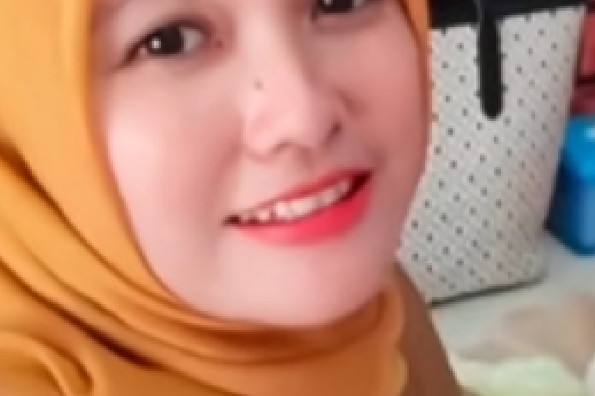 Siapa Anak dan Suami Ida Nur Hayati? Sekdes yang Diduga Berselingkuh dengan Iwan Fanani Kades Desa Kendalkemlagi Lamongan, Bukan Orang Sembarangan?