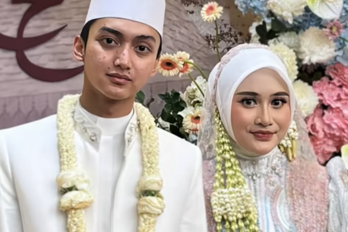 Selisih Berapa Umur Gus Azmi dan Khansa Mariska? Inilah Biodata Anak KH Anwar Zahid, Benarkah Masih di Bawah Umur?