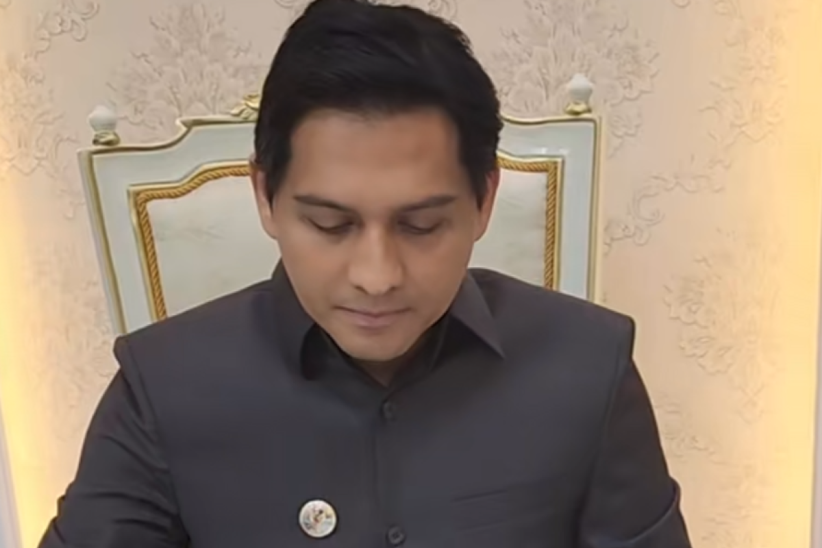 Bupati Lucky Hakim Luncurkan Inovasi Ramah Lingkungan: Perang Hama Tikus Pakai Pasukan Ular dan Burung Hantu, Warganet Heboh!