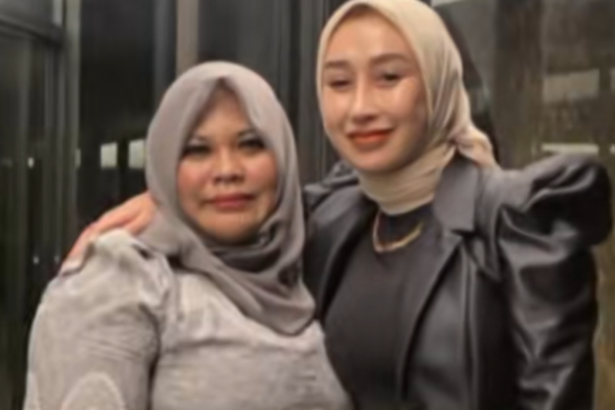 Profil Tampang Miss Gosip, Wanita yang Dilabrak Lucinta Luna di Sidang Nikita Mirzani, Lengkap: Nama Asli, Umur, Agama dan Akun IG