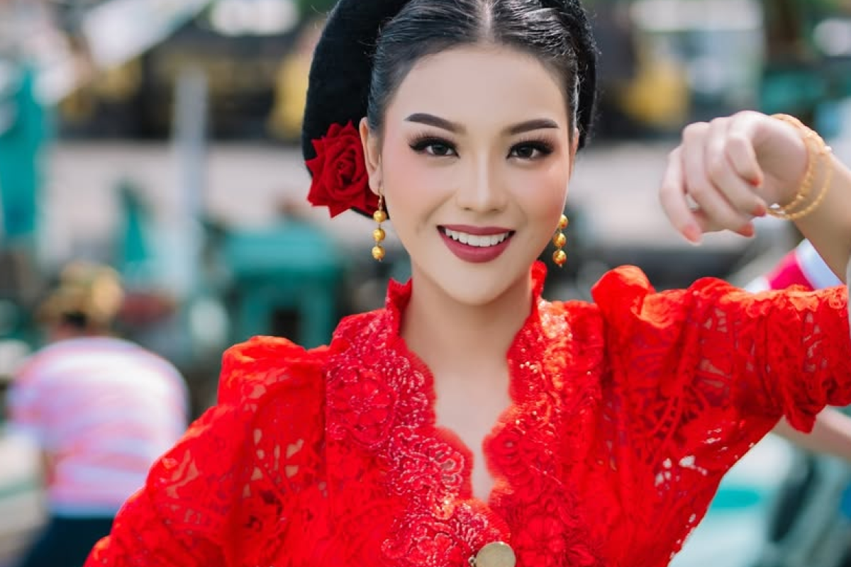 Firsta Yufi Amarta Putri Anaknya Siapa? Inilah Biodata Pemenang Puteri Indonesia 2025 dari Jawa Timur, Ternyata Yatim Piatu