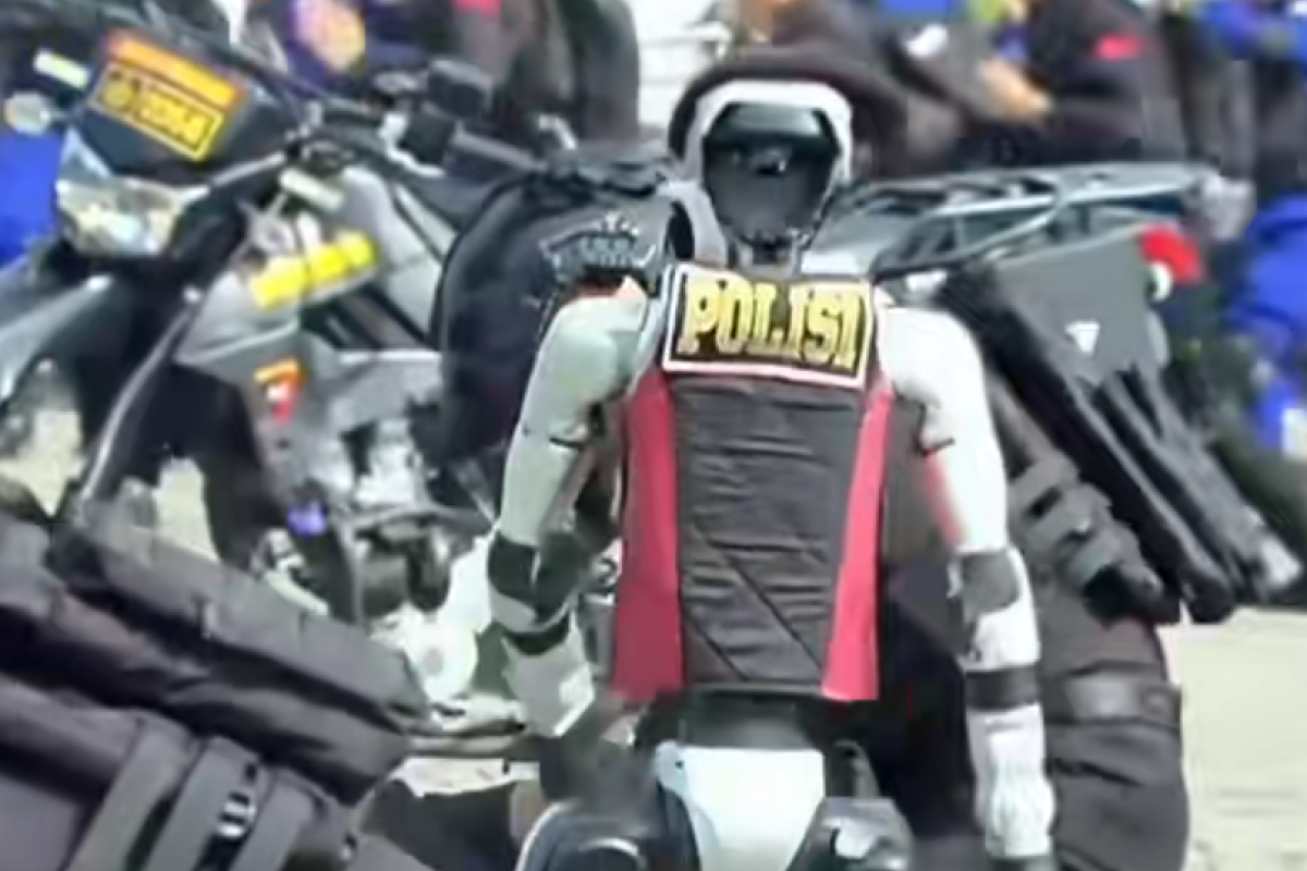 Harga Robot Humanoid dan Anjing Polri di HUT Bhayangkara ke-79 Bikin Melongo, Nyaris Setara Mobil Mewah!