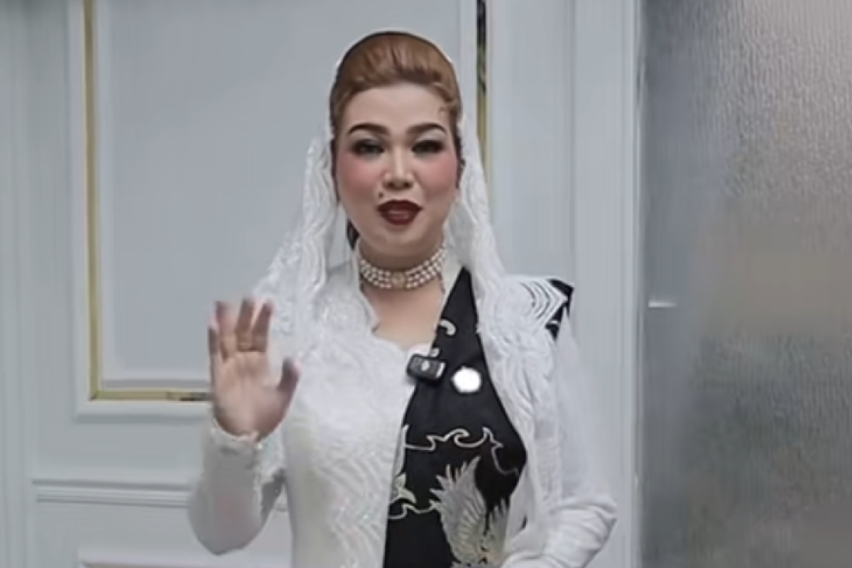 Apa Akun IG dan TikTok Sarifah Suraidah? Istri Rudy Mas’ud Gubernur Kaltim yang Punya Dandanan Nyentrik, Kini Disinggung Usai Sindir KDM 