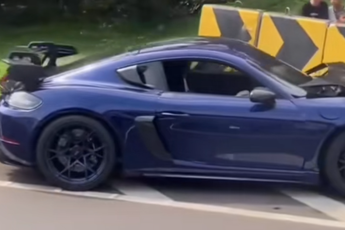Siapa Hazelle Joewono You? Sosok Pengemudi Porsche Cayman GT4 RS yang Viral Usai Tabrak Mobil Rush di Tol Sidoarjo