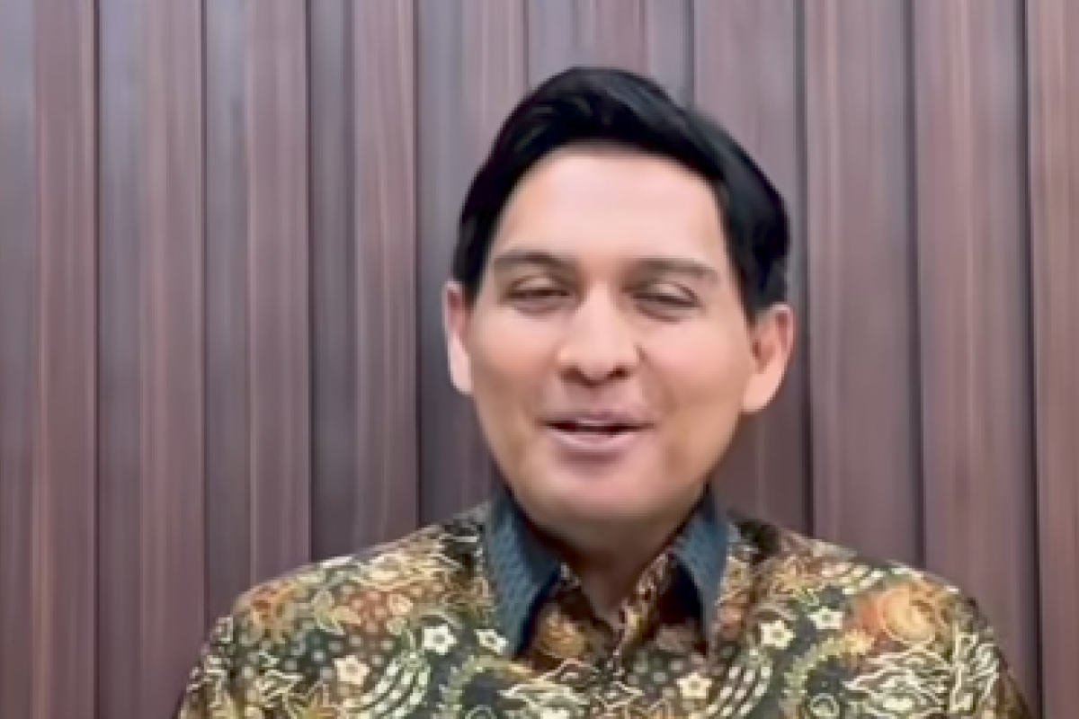 Klarifikasi lucky Hakim Bupati Indramayu Usai Bikin Heboh Liburan ke Jepang Saat Lebaran, Begini Penjelasannya!