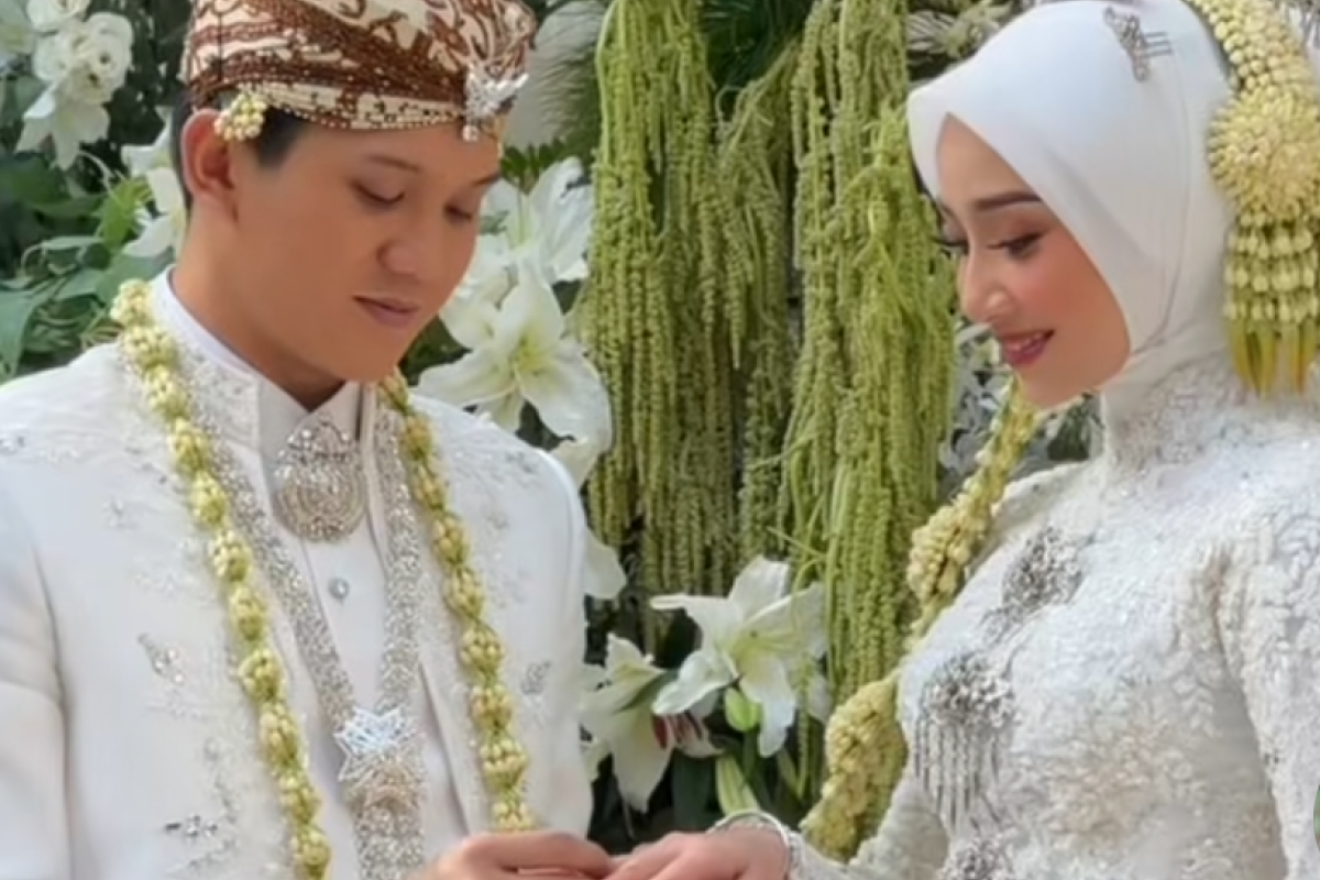 Apa Pekerjaan Dinis Alvaro? Sosok Suami Ansellma Putri TikToker Cantik Asal Bandung yang Telah Resmi Menikah