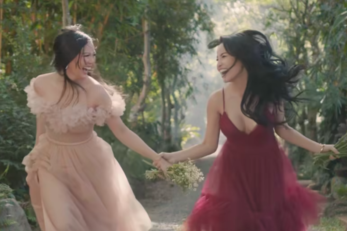Film Kiss/Kiss dari ViuMAX Siap Tayang 27 Mei 2025, Full Adegan Panas Diperankan Zsara Laxamana dan Micaella Raz