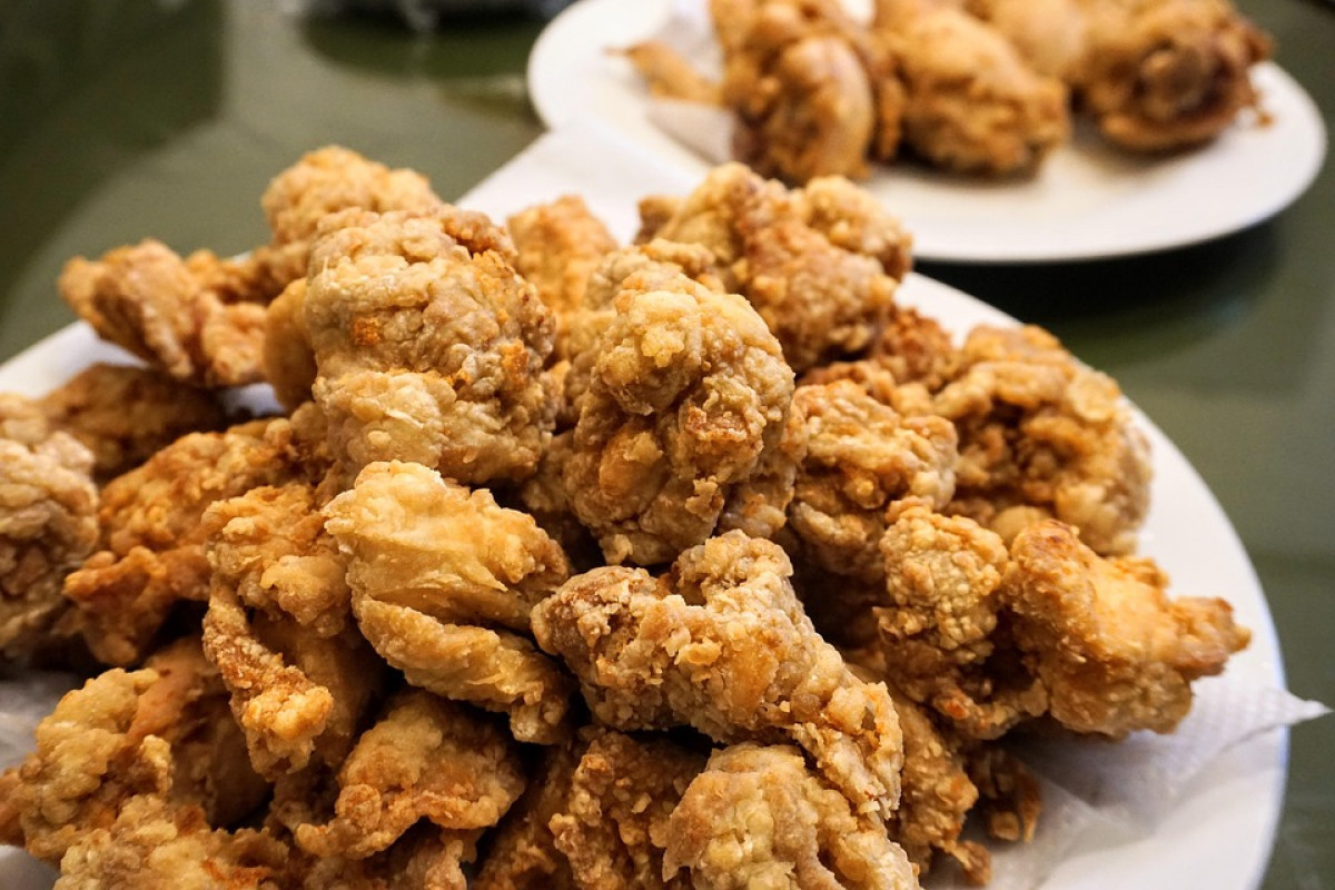 Ayam Goreng Khas Saudi Viral di Medsos: Proyeksi Laba Bersih Rp94 Juta/Bulan, Benarkah Gaji Pegawai Tak Sampai UMK?