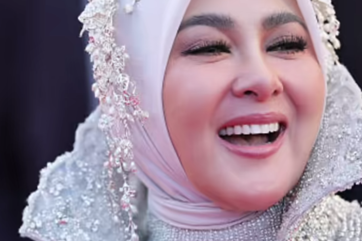 Melenggang Manja di Red Carpet Cannes Film Festival 2025, Penampilan Terbaru Syahrini Panen Hujatan dari Natizen Julid 