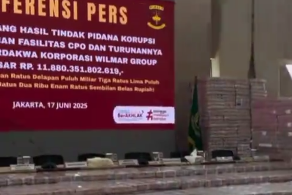 Apa Alasan Kejagung Hanya Bisa Tampilkan Rp2 Triliun Uang Sitaan Korupsi Ekspor CPO dari Total Rp11,8 T?