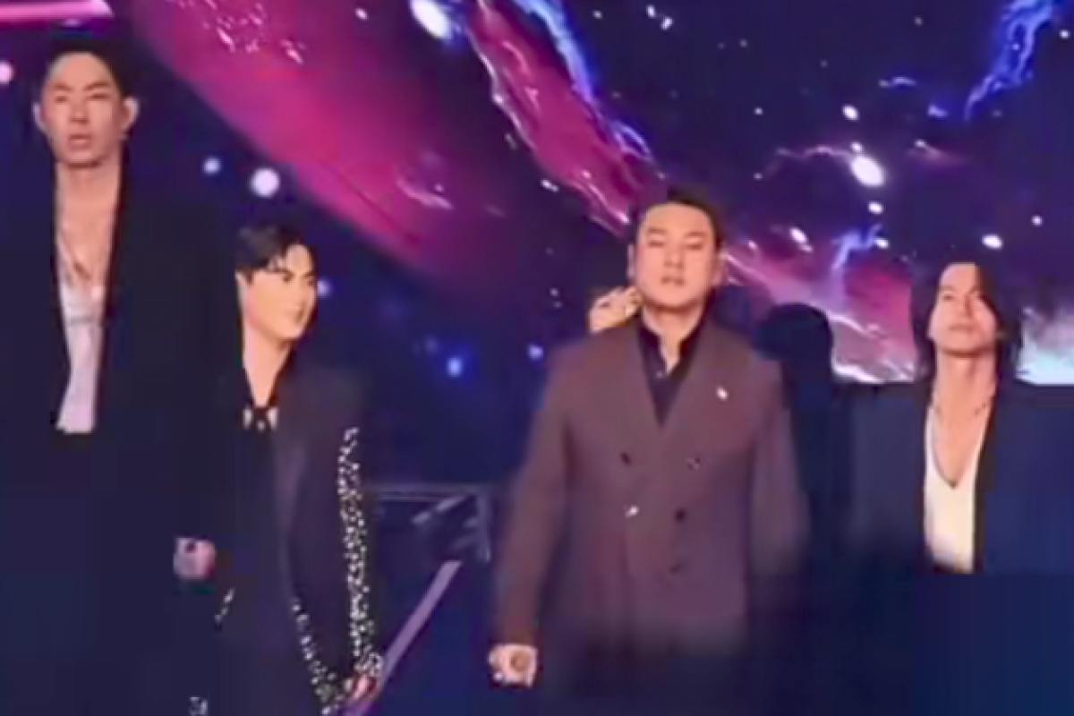 F4 Reunian dengan Formasi Lengkap di Konser Mayday Setelah 12 Tahun, Buat Penonton Histeris!