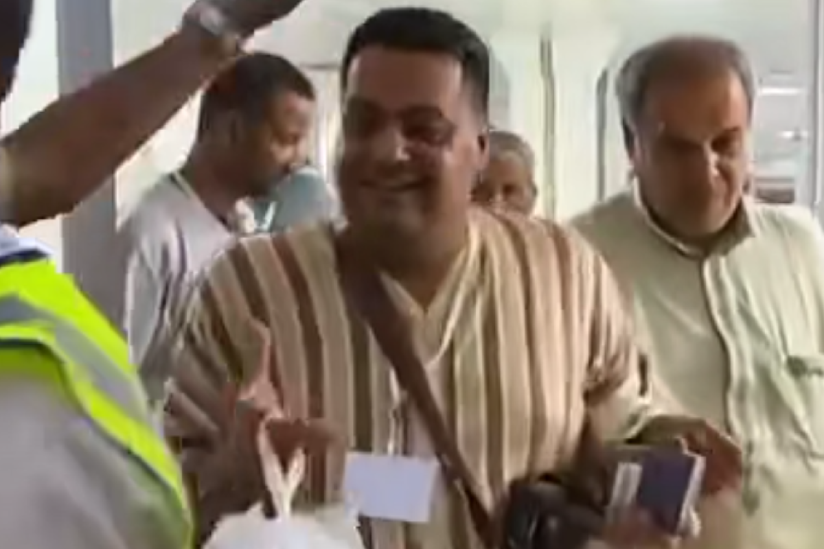 Siapa Anak dan Istri Amer Al Mahdi? Jamaah Haji Asal Libya yang Alami 2 Kali Air Turnback Hingga Hampir Gagal Haji, Benarkah Bukan Orang Sembarangan?