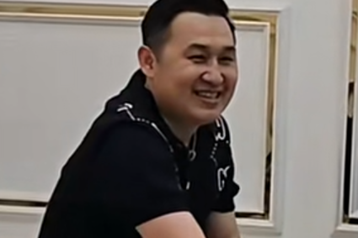 Profil Tampang H. Rudi Ayah Koh Roni Paman DJ Panda Ternyata Pengusaha Kaya Raya Asal Kediri, Lengkap: Umur, Agama dan Akun Instagram