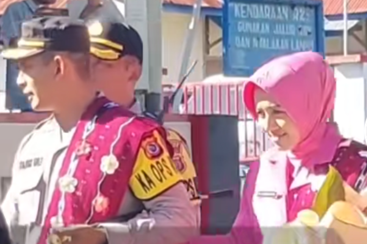 SOSOK Dewi Fajar Istri Eks Kapolres Ngada AKBP Fajar Widyadharma Lukman Yang Terlibat Kasus Narkoba Hingga Tindakan Asusila Pada 3 Anak Dibawah Umur