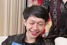 Siapa Mas Rama Batik Nawilis? Host Live TikTok yang Viral Usai Dituding Sombong Oleh Ria Ricis Hingga Dikasih Hadiah Iphone Oleh Vilmei dan Willie Salim