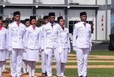 Viral! Anggota Paskibraka Papua Barat Daya Terhuyung karena Kelelahan, Dibantu Teman Sekuad dengan Penuh Solidaritas