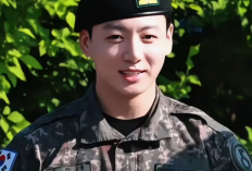 Resmi Selesai Tugas Wajib Militer! Jungkook dan Jimin Sapa ARMY yang Bawa Kejutan Mulai dari Spanduk Hingga Balon Udara