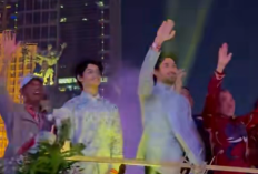 Pernah Ikut Demo Indonesia Gelap! Reza Rahadian Tampil Memukau di Karnaval Kemerdekaan 2025: Dari Monas ke Bundaran HI, Semangat Kebangsaan Membara