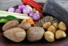 Menyusuri Kelezatan Nasi Gudhug, Kuliner Unik dari Desa Wisata Arjasa yang Mirip Rawon