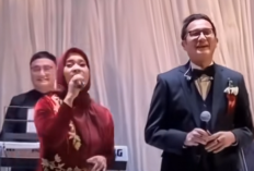 Siapa Menantu Ikke Nurjanah dan Aldi Bragi? Intip Sosok Adrian yang Resmi Menikah dengan Siti Adira Kania