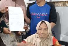 Ibu Nasikah Diantar Dua Anak Kandung ke Panti Jompo, Alasannya Menggegerkan Warganet