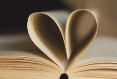 10 Pantun Romantis Nan Kocak yang Bisa Digunakan untuk Merayakan Hari Valentine 2025 Cocok untuk Dijdaikan Story WA dan Instagram