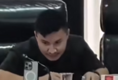 Siapa Fadhal Rahmat? Anggota DPRD Termuda Kendari Jadi Sorotan karena Hisap Vape Saat Rapat
